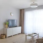 Nadmorskie Tarasy A302 דירה